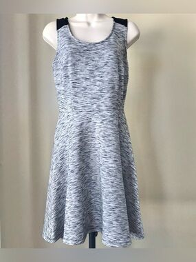 Old Navy Black and Gray Skater Dress Size S